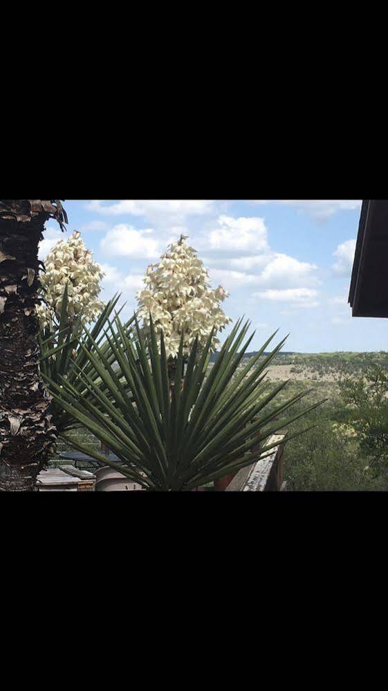 The Bygone Villa Wimberley Luaran gambar